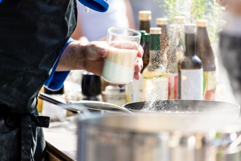 La comida colectiva se reinventa, más cerca de un restaurante