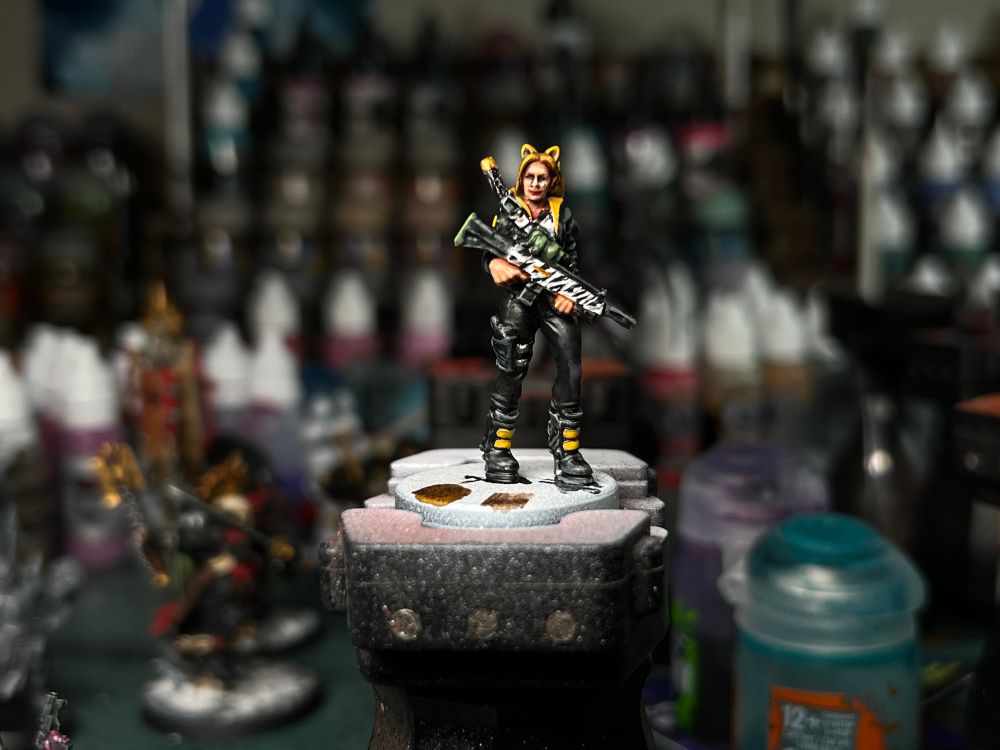 Tigress mini from Cyberpunk Red: Combat Zone. Front view. 