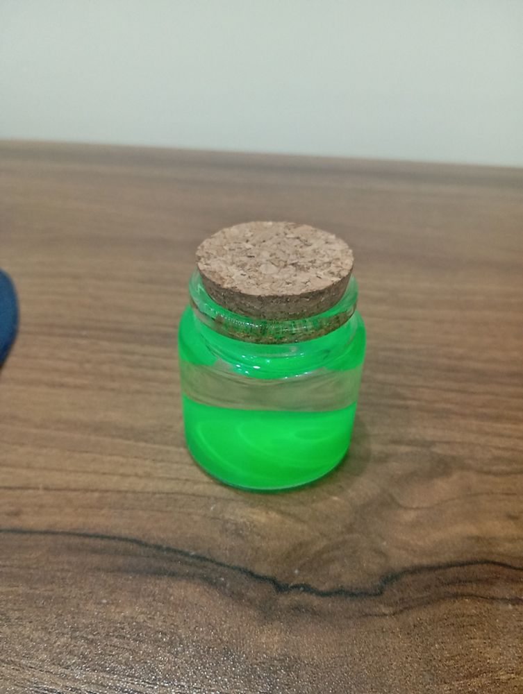 The reference image of the bottle.