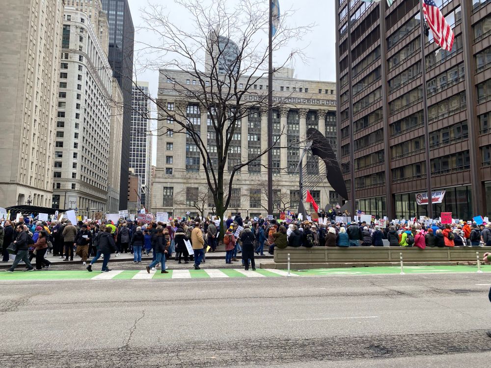 Daley Plaza, Chicago, Illinois, 5 April 2025. The crowd beginning to build. 