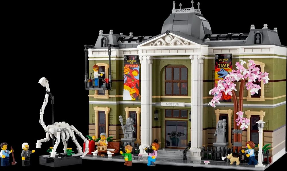 The natural history museum Lego set