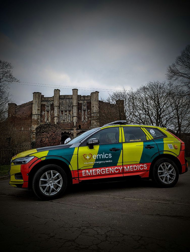 EMICS fast response vehicle in front of Thornton Abbey Gatehouse
