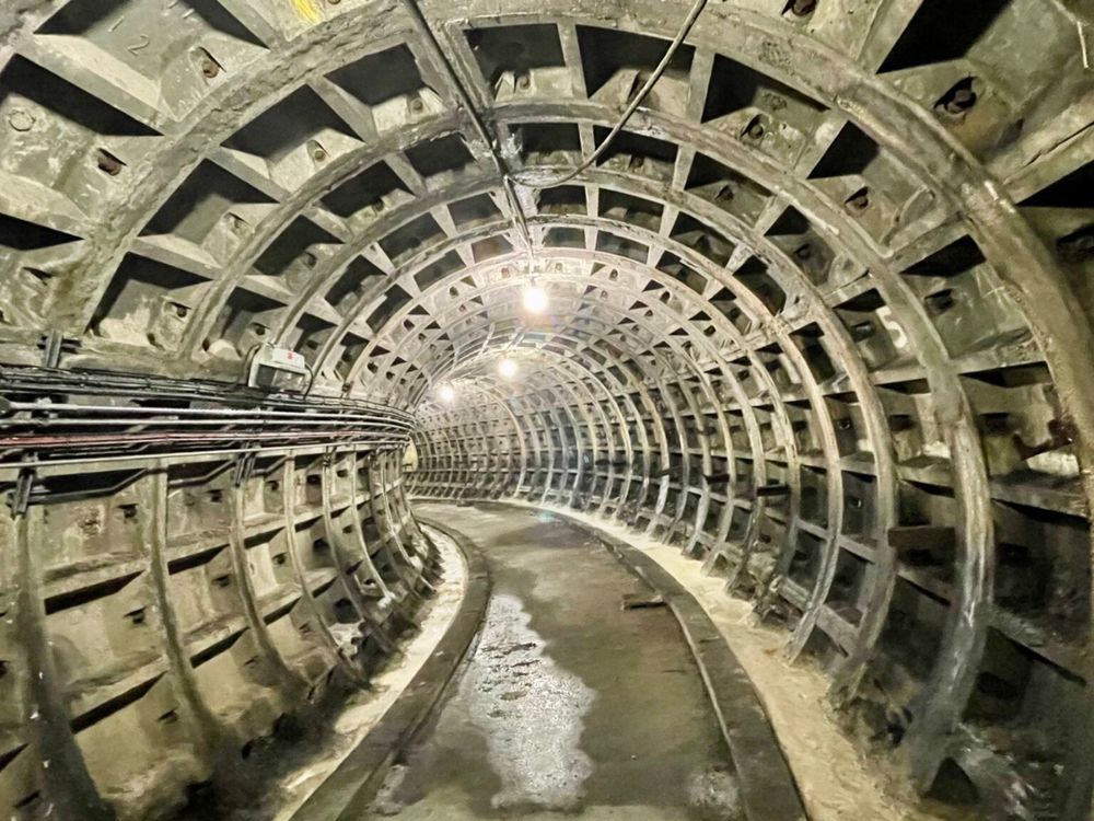 Tunnel beneath Trafalgar Square