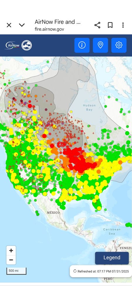 Current smoke particulate map of Canada and USA. Many many fires producing unhealthy air alert tags for North Central US and central/ southeastern Canada