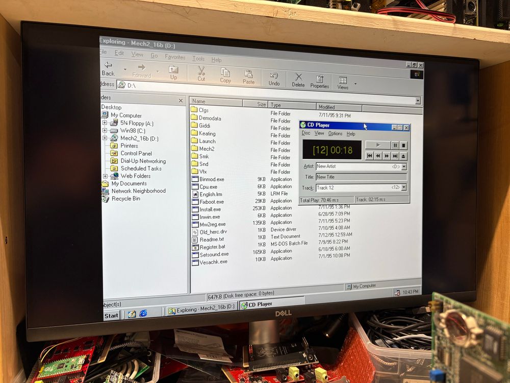 Windows 98, browsing the contents of a virtual CD-ROM and playing audio tracks from it