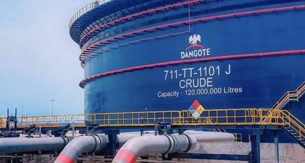 Dangote Petrol May Sell for N857-N865 per Litre as NNPCL Starts Lifting Today | Nigeria Updates- Breaking News, Nigerian News, Politics, Sports, Entertainment and Business - Nigeriaupdates.com Nigeria...