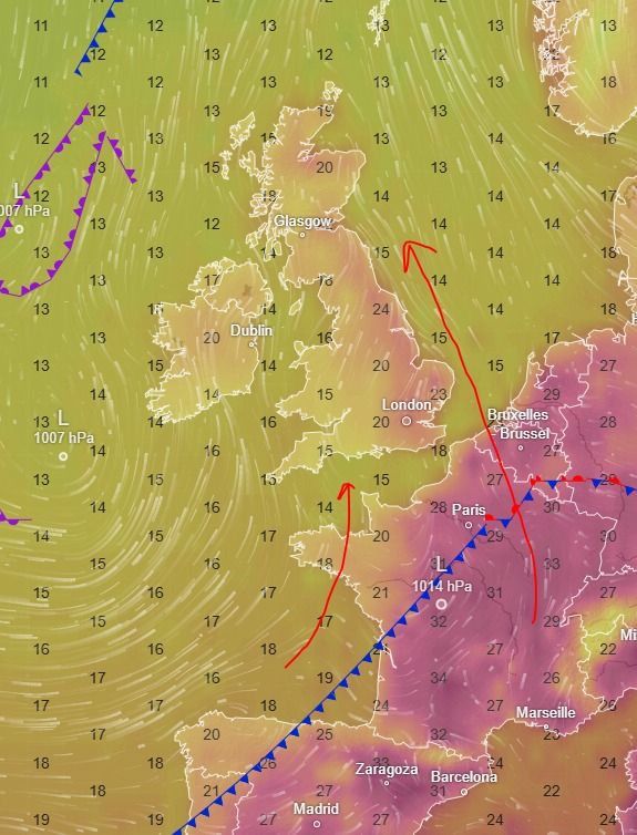 Fri, 3pm. Again, most of the warmth (and dust) over the east.