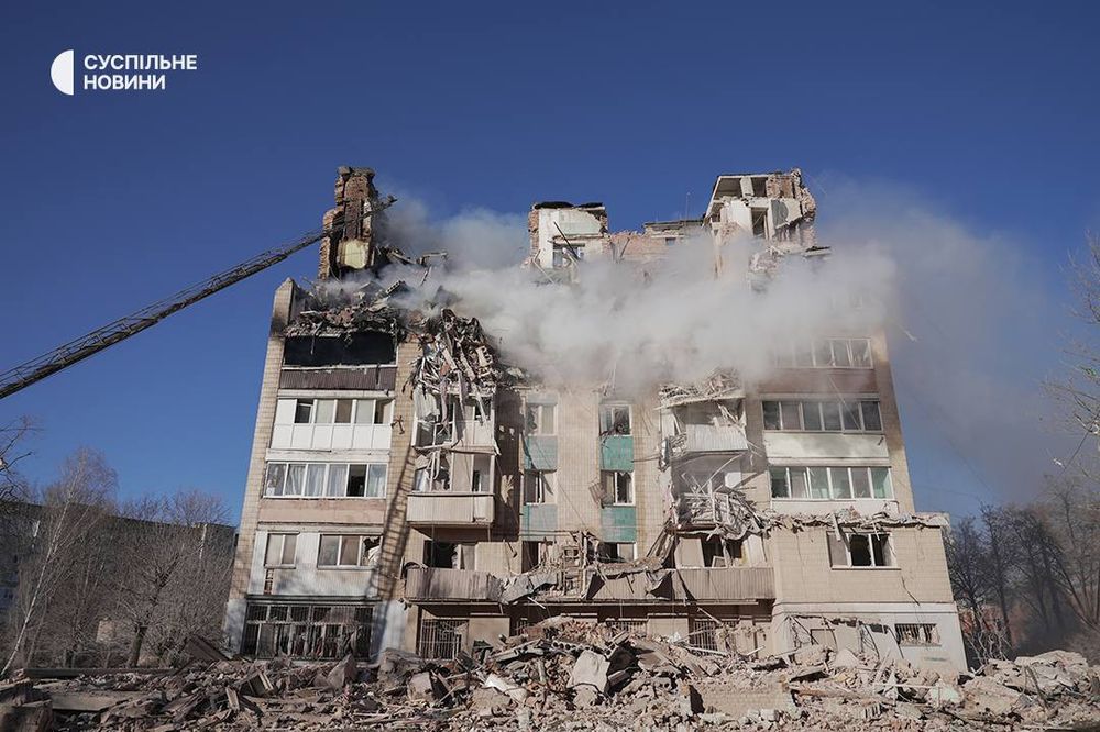 Apartment building in Ternopil destroyed by russian missile