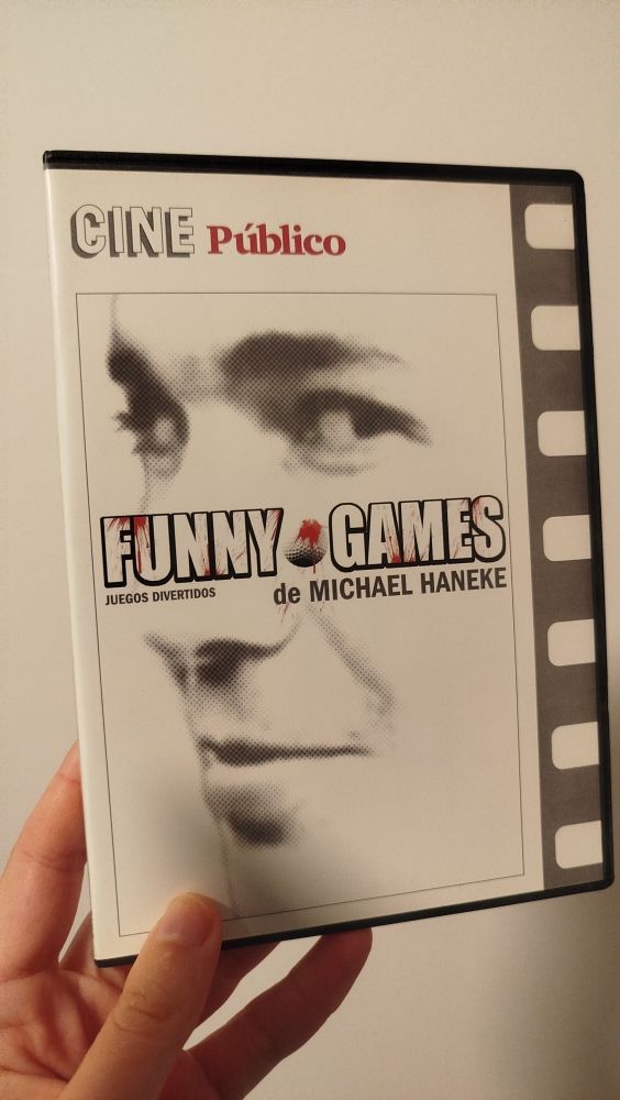 La primera vez me perdí esta miradita a cámara.