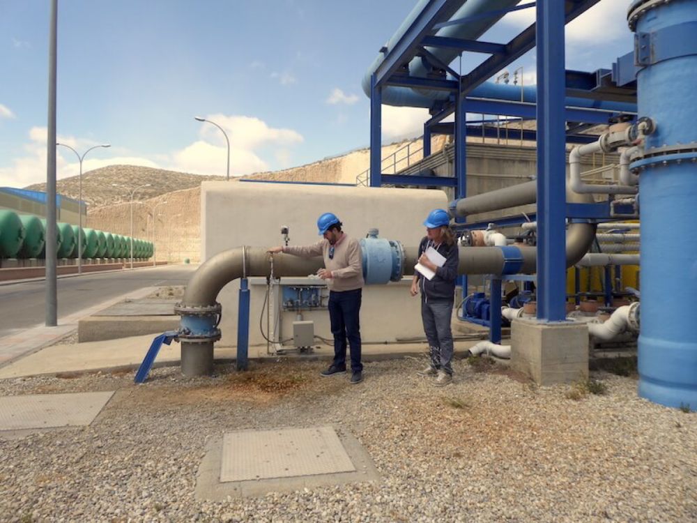 Hoe zeewater verandert in drinkwater. Op bezoek bij de ontziltingsfabriek van Carboneras (Cabo de Gata) - Camper Smuikje gaat los