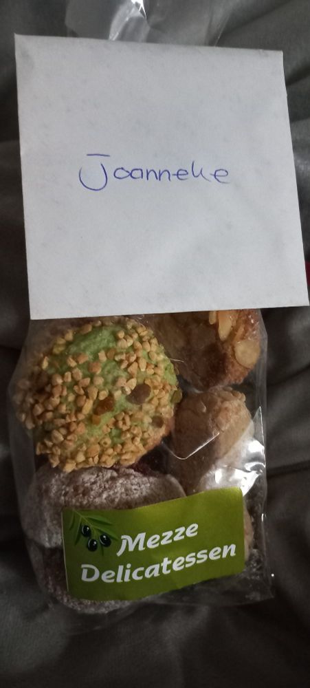 Foto van zakje met heel luxe koekjes, en kaartje met m'n naam er aan
 Echt watertand genereren aanblik