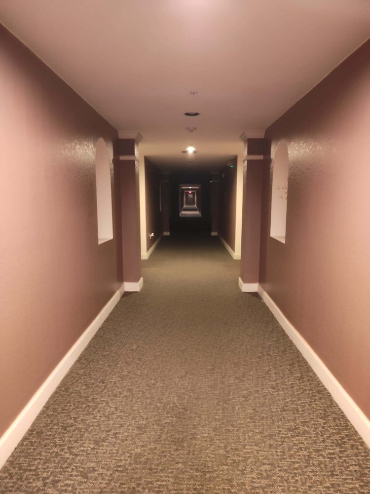 My hallway late at night - diversalarums