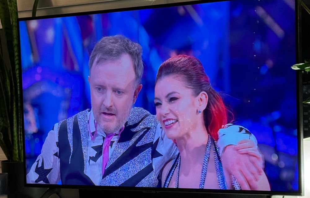 Chris McCausland and Diane Buswell speaking to the strictly come dancing judges 