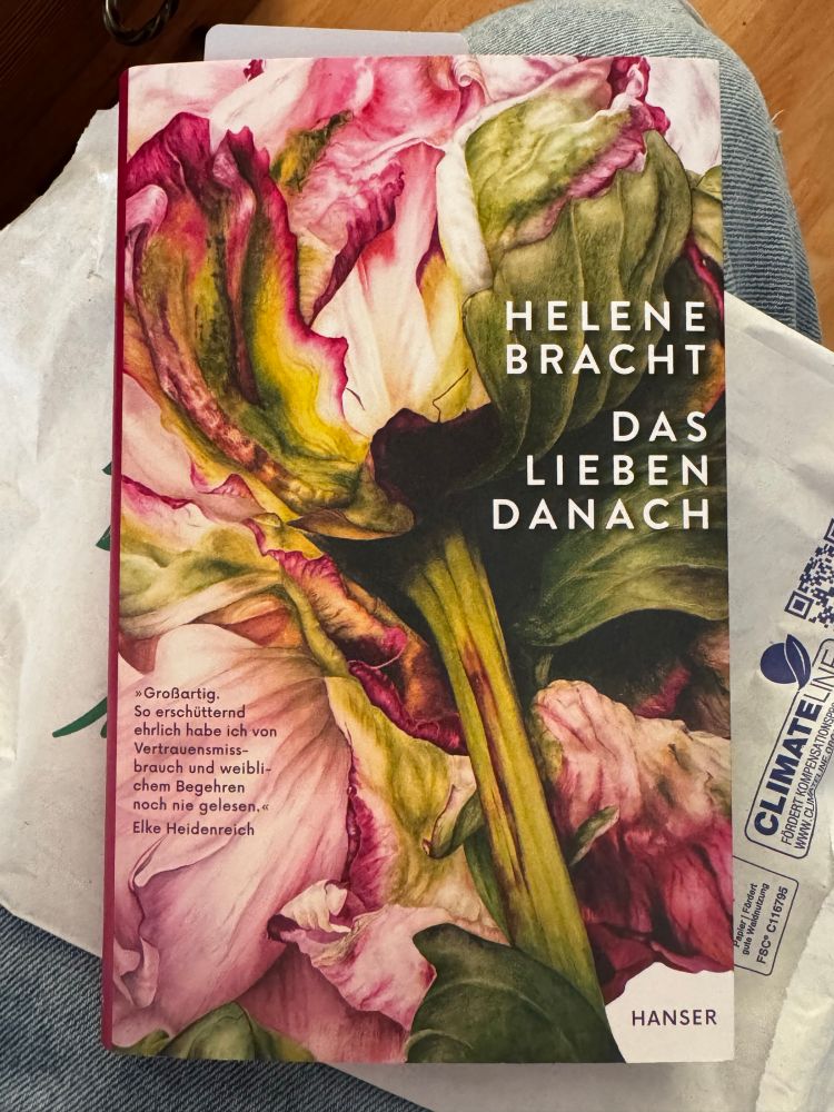 Buch: „Das Lieben danach“ 
Pinkweiße Blüten