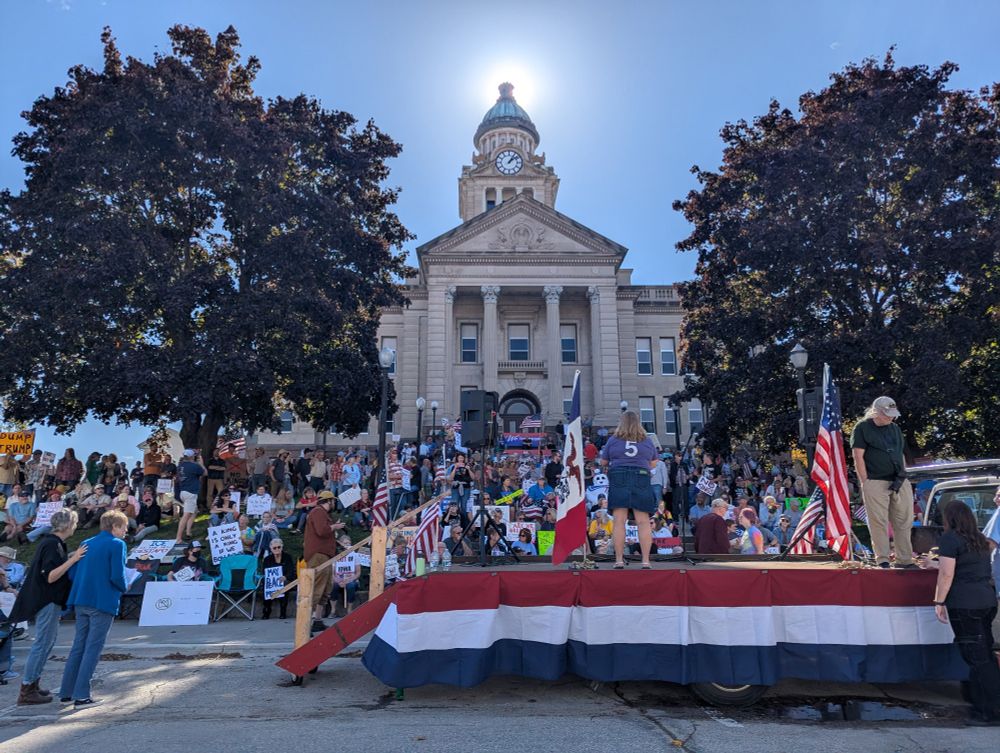 No Kings protest crowd in front of the Winneshiek County Courthouse in Iowa