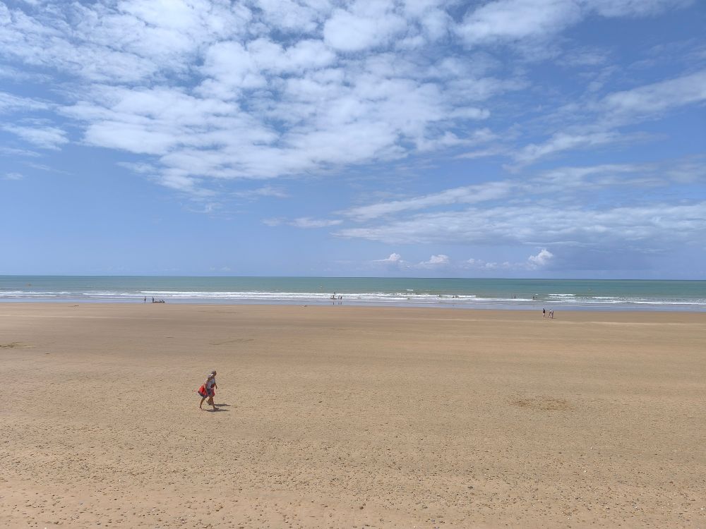 A large sandy beach on the west coast of France.