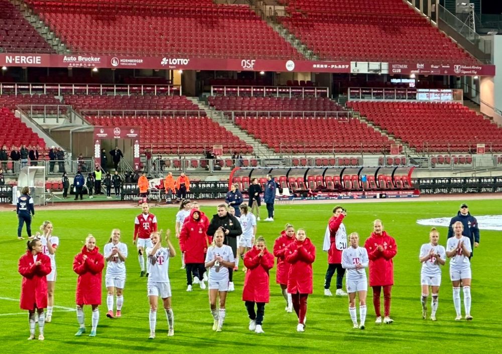 Die Kölner Spielerinnen nach dem Spiel.