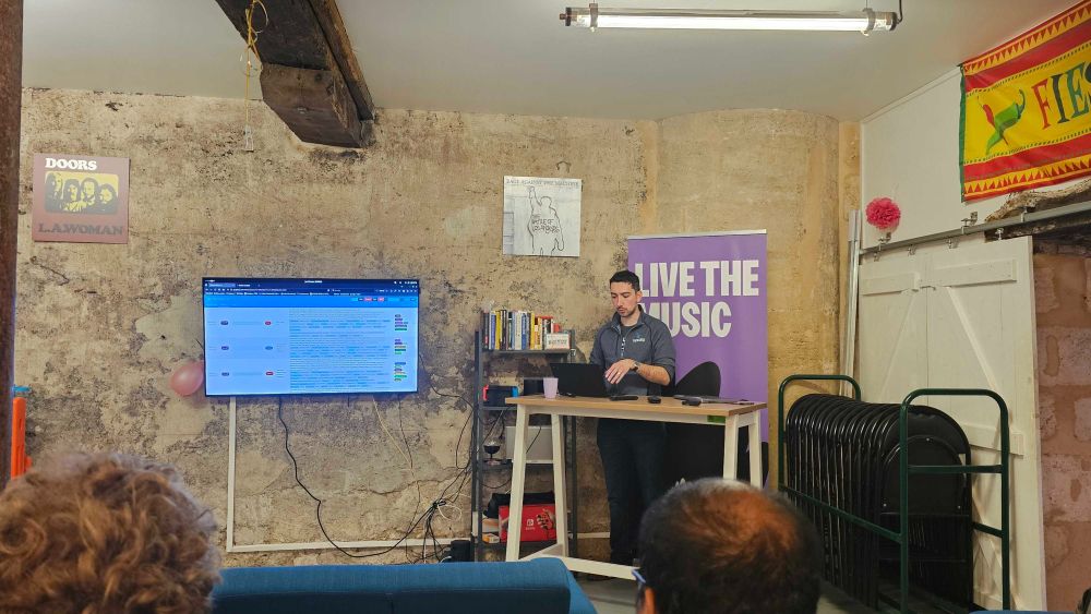 Thomas Labarussias during his talk "Réagir à temps aux menaces dans vos clusters Kubernetes avec Falco et son écosystème"