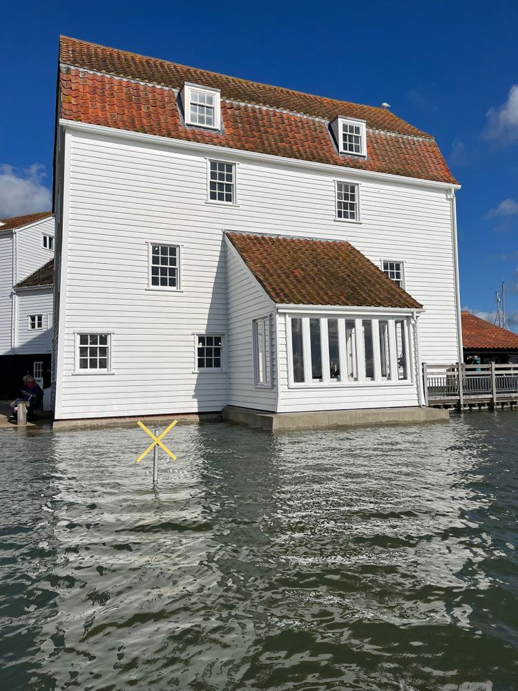 woodbridge tide mill with very high tide