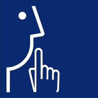 Gebotsschild/Piktogramm "Ruhe bitte". 
Dargestellt mit einem 
Zeigefinger vor dem Mund 