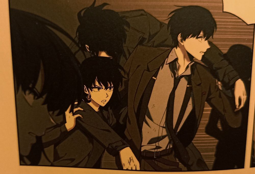 Kim dokja and han sooyoung carrying yoo joonghyuk 