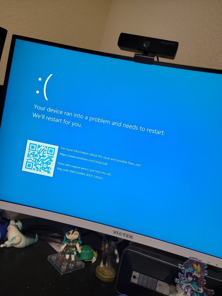 The windows blue screen of death screen with an error for 'inaccessable boot device' 