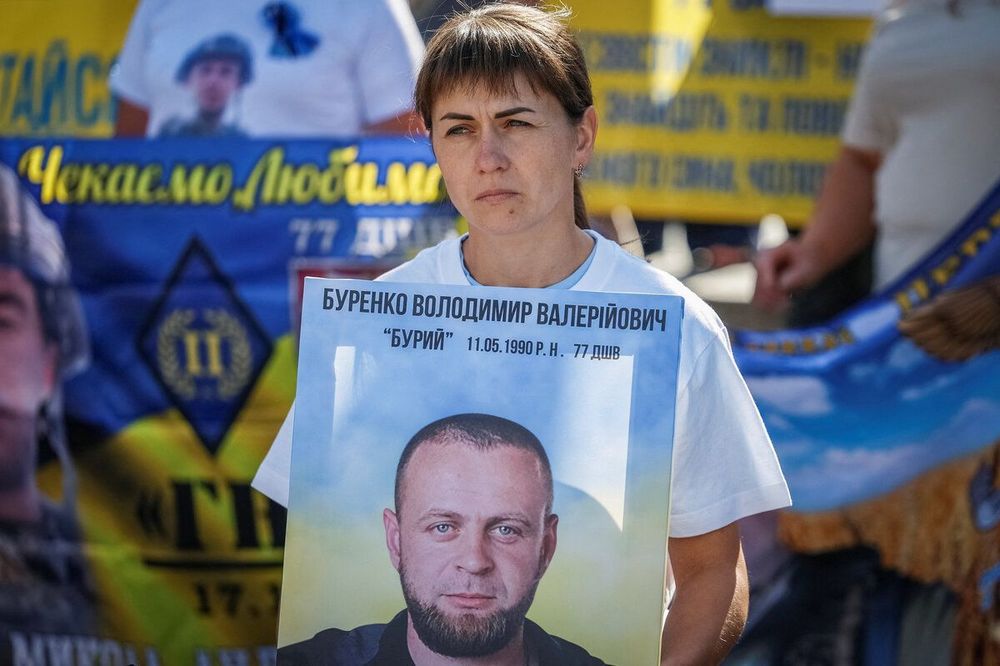 Die Ukraine feiert 34 Jahre Unabhängigkeit – doch viel zu bejubeln gibt es nicht: Krieg, Armut und zerfallende Infrastruktur bestimmen das Leben im Land.