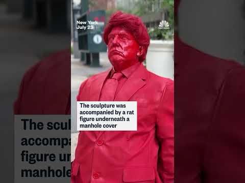 Red sculpture of Trump briefly installed in Midtown Manhattan