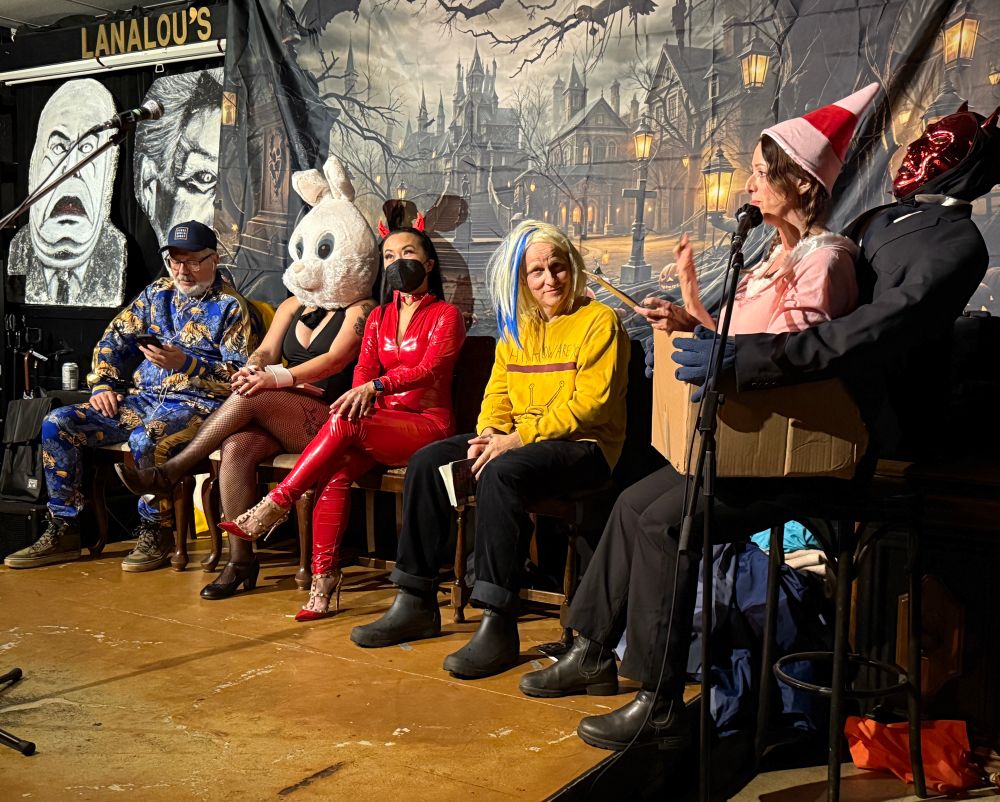 RC Weslowski, Dina Del Bucchia, Catherine Lewis, Kevin Spenst, and host Sara Bynoe seated on stage