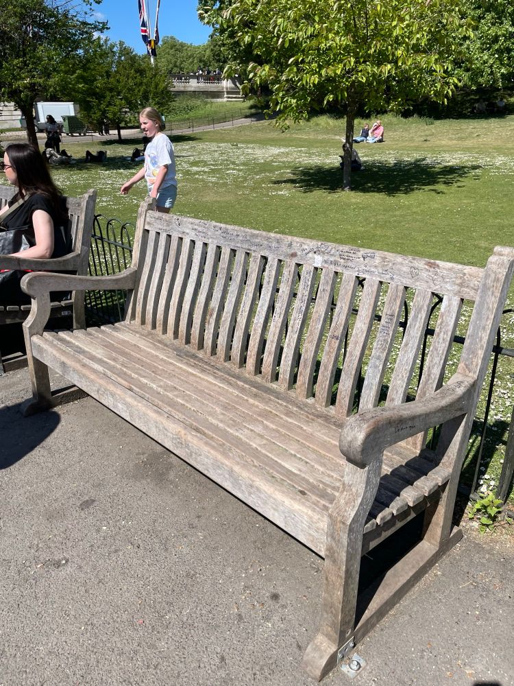 Good Omens bench in St James’s Park.