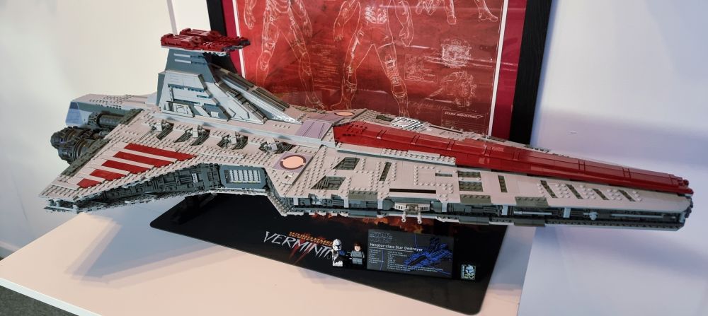An image of a build of a Venator class ship from the Star Wars Universe 