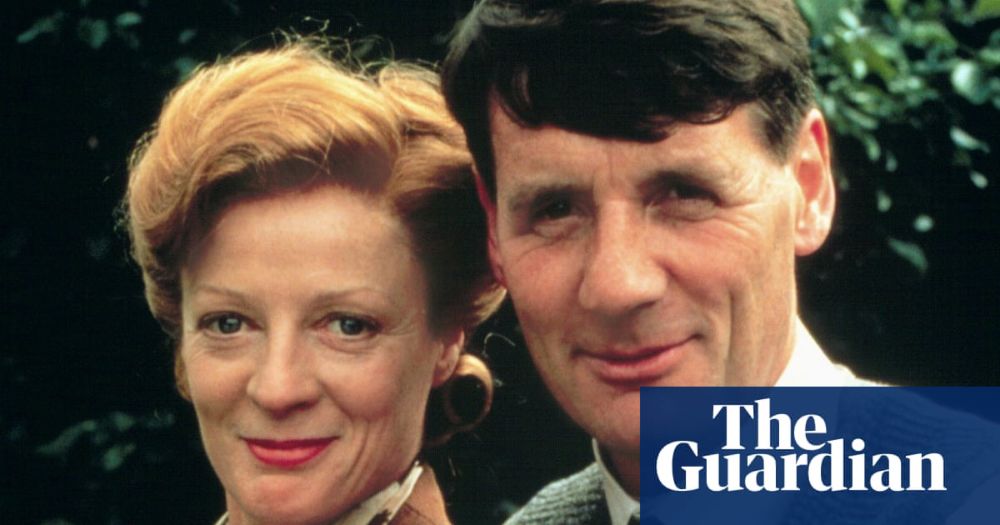 Effortless skill, mixed salads and a certain impatience with life: Michael Palin remembers Maggie Smith