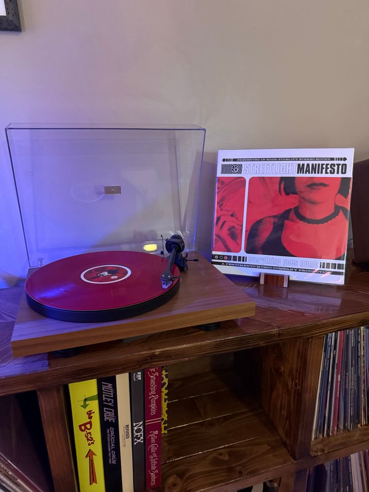 Streetlight Manifesto - Everything Goes Numb record
