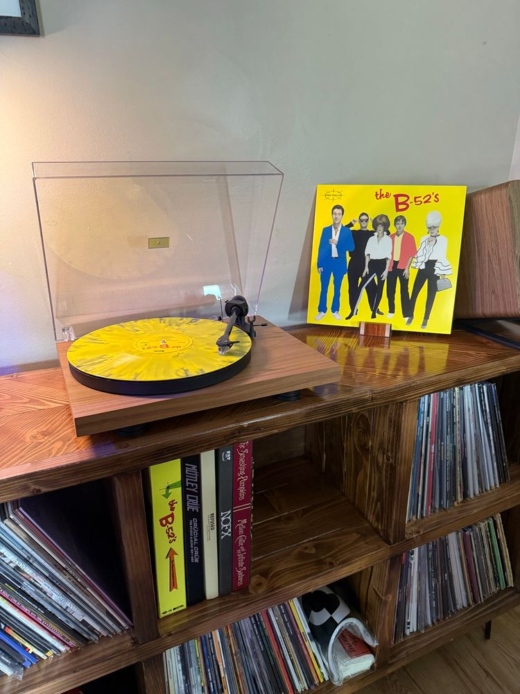 B-52s - s/t record