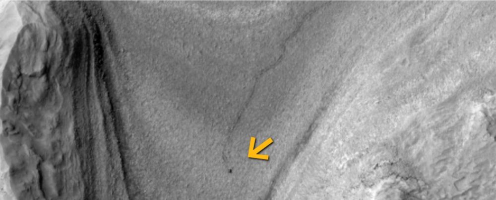 Mars Orbiter Captures Curiosity Rover in Motion, Tracing Its Scientific Path Across Gale Crater