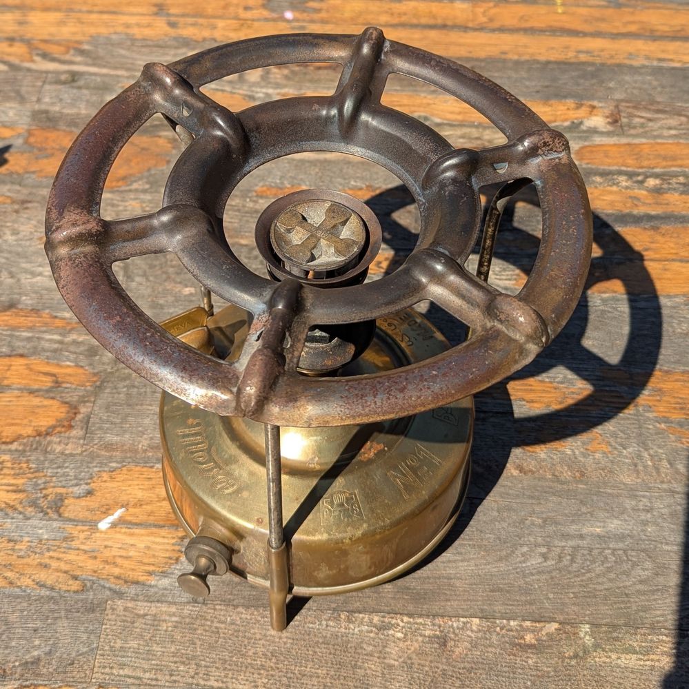 Kerosene stove from 1960s