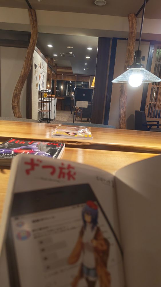 ドリンクバー付きライブラリー・ラウンジでゆったりできる
最の高