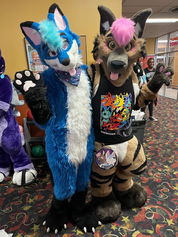 Atu Fox and Jax posing at last week’s Delaware Furbowl.