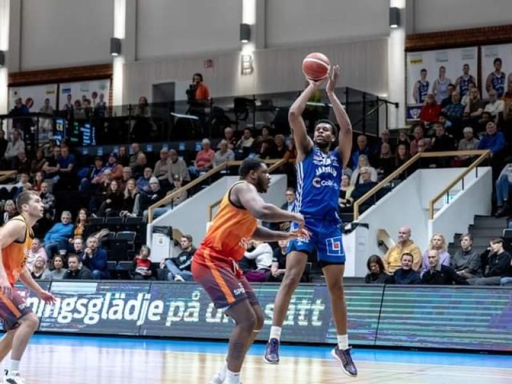 Basketball/D1 Suède: Succès sur le fil de Flo Thamba et Jamtland face à Lulea