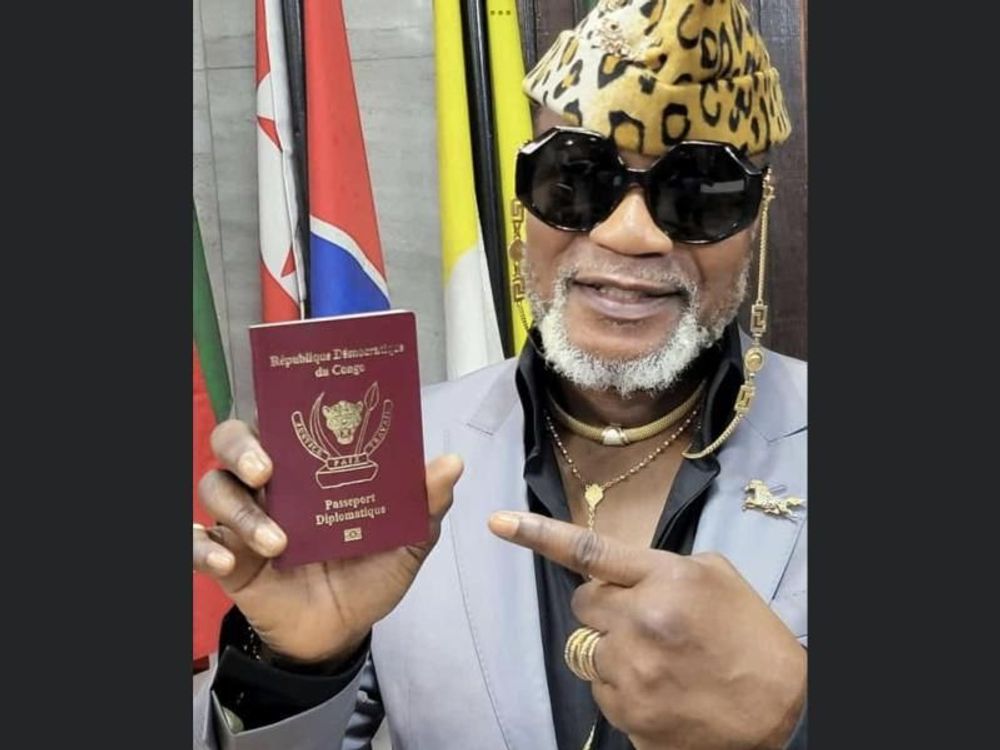 RDC : Koffi Olomide et Jessy Kabasele convoqués par le CSAC, le journaliste est aussi sanctionné par la RTNC