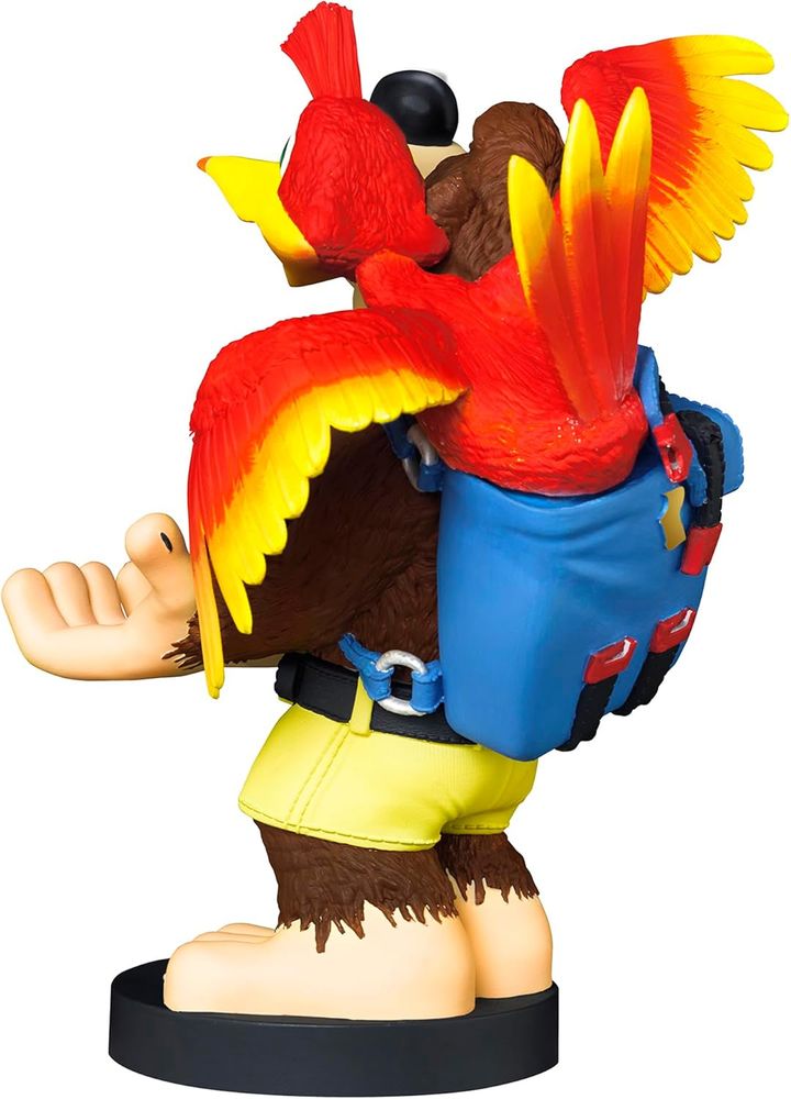 Joined by his inseparable companion stashed in his backpack, this 8.5" Banjo-Kazooie figure will kindly hold your controller, phone, or anything else you can fit into his hands. 𝗚𝘂𝗵-𝗛𝗨𝗛!