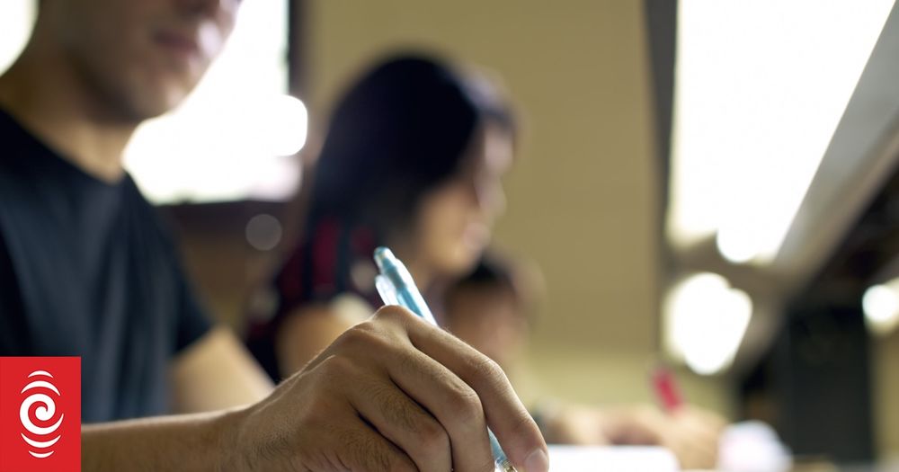 Uni exam cheating: Pen and paper 'has served us well for many, many centuries'