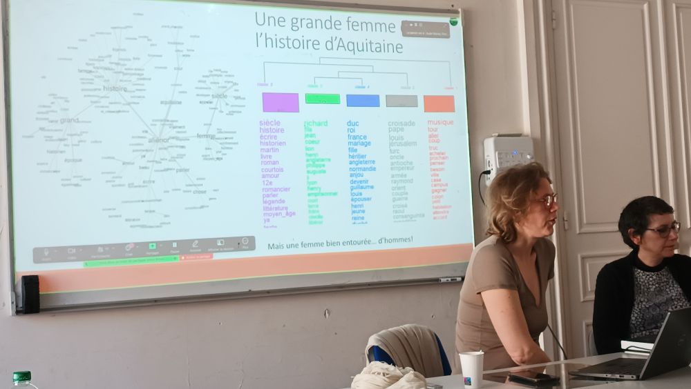 Graphiques montrant les cooccurrences lexicales dans les descriptions des vidéos sur Aliénor d'Aquitaine sur YouTube.