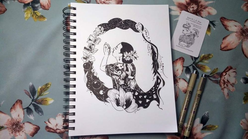 Another self portrait, inspired by a beautiful day with friends, where the theme for dress and party has both been black and white. 