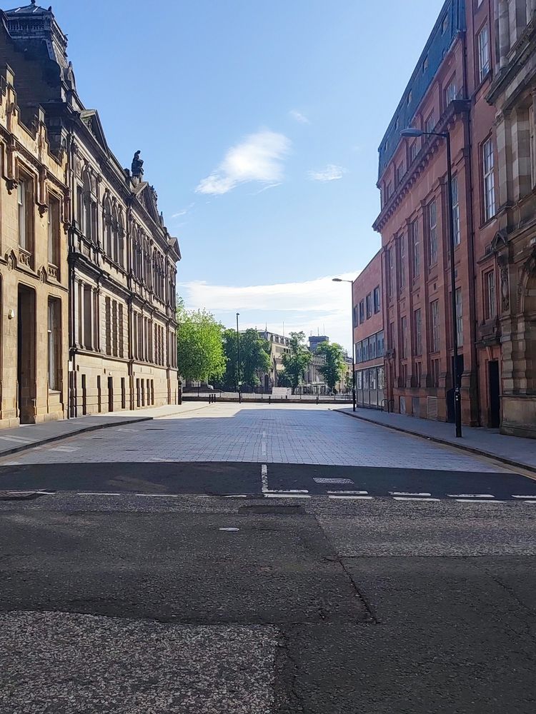 Colour picture of Euclid Street, Dundee
