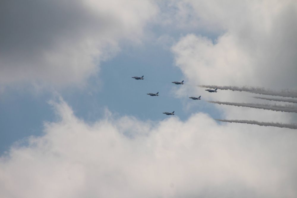 ブルーインパルス　きたきた