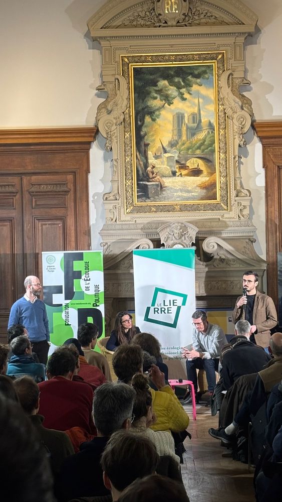 Photo conférence Le Lierre FEP, présentation de Simon Audebert