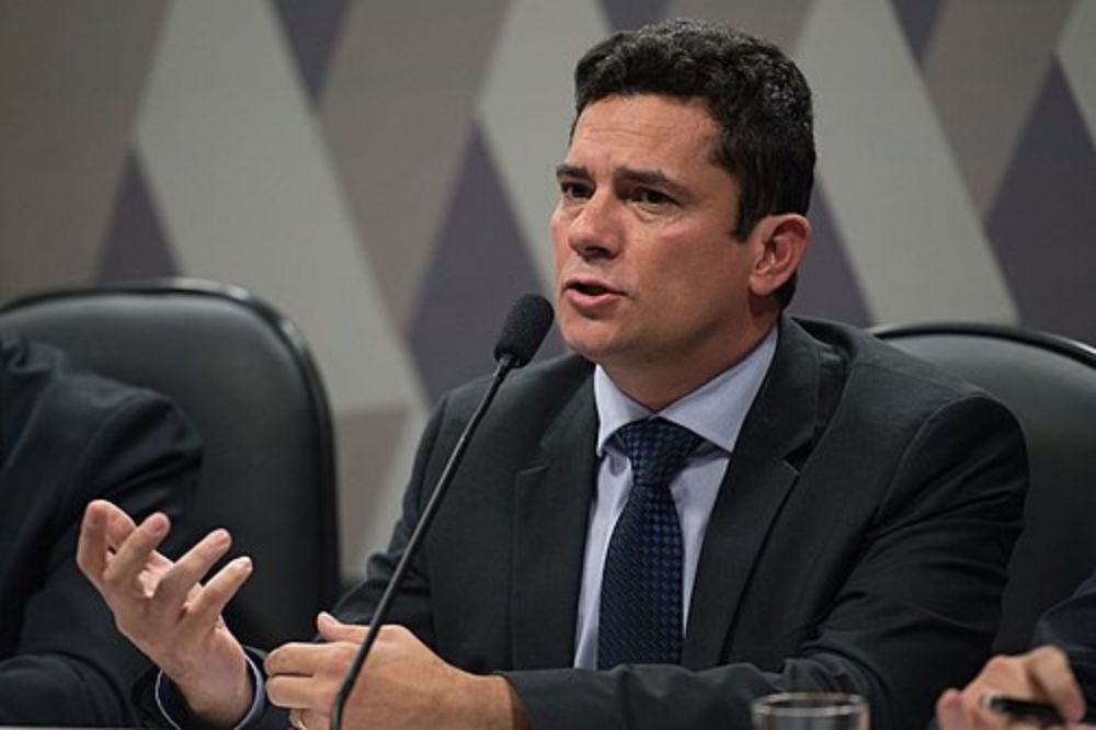 Moro terá que prestar esclarecimentos sobre proposta que reduz impostos sobre cigarro