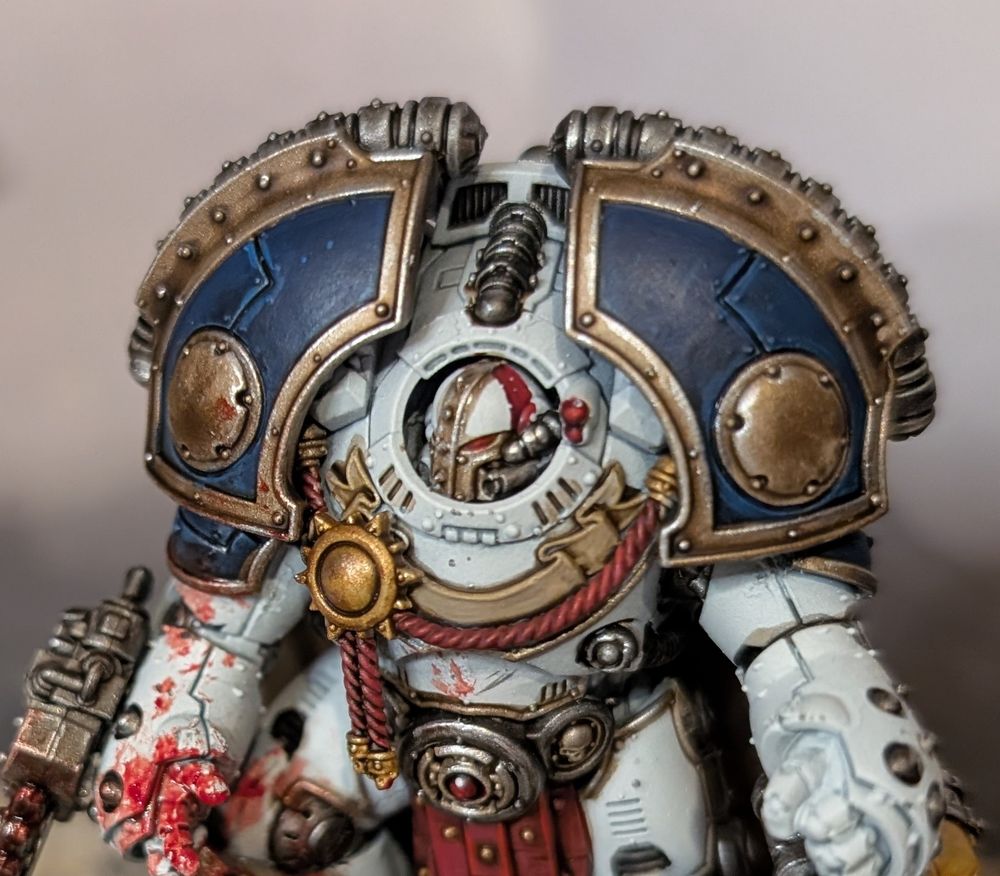 A close up of the faceplate.