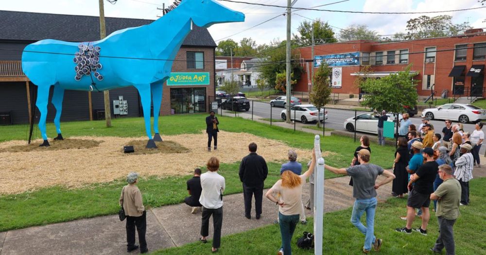 New 25-foot tall horse sculpture unveiled in Louisville's Portland neighborhood